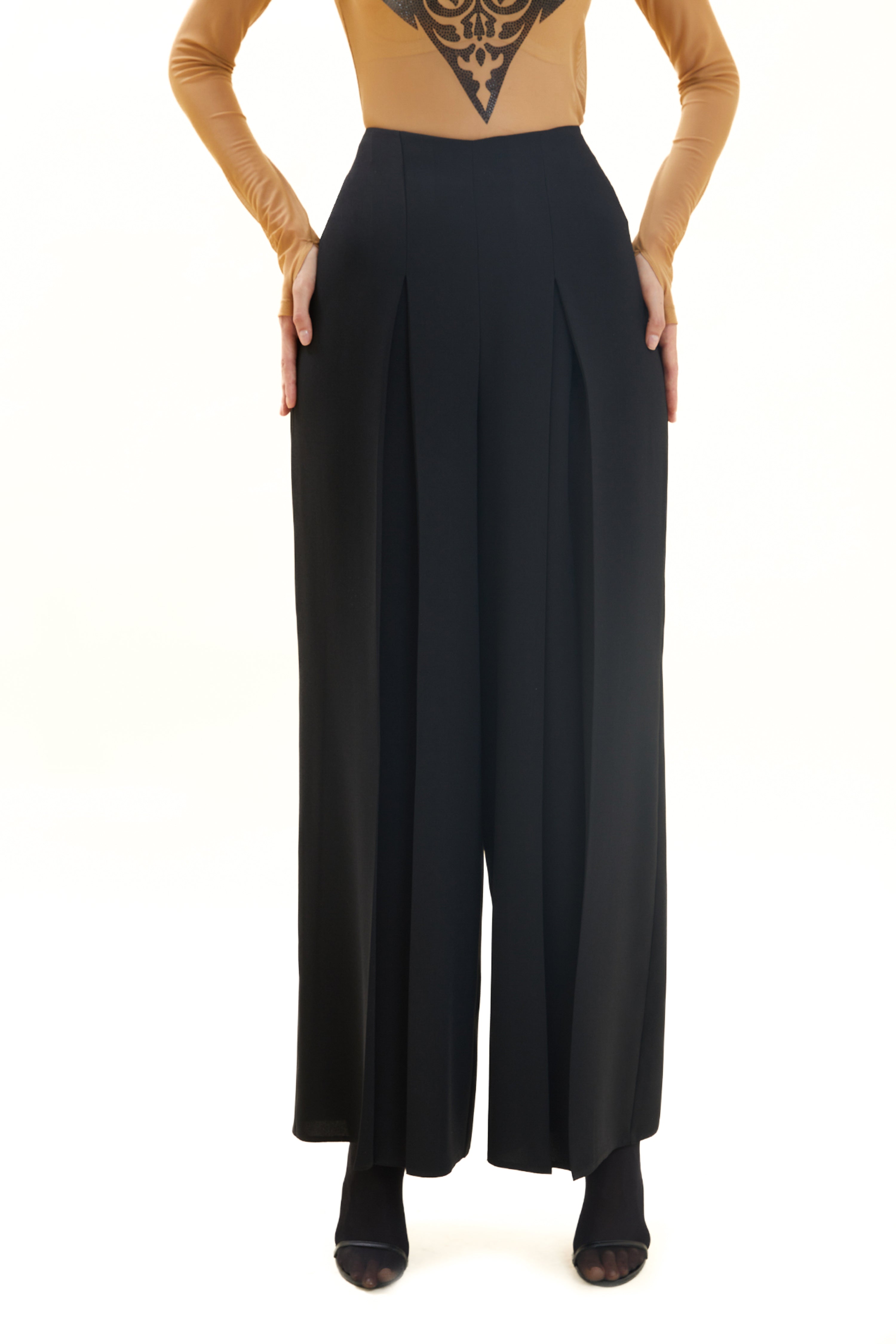 Pleated Flared Trousers