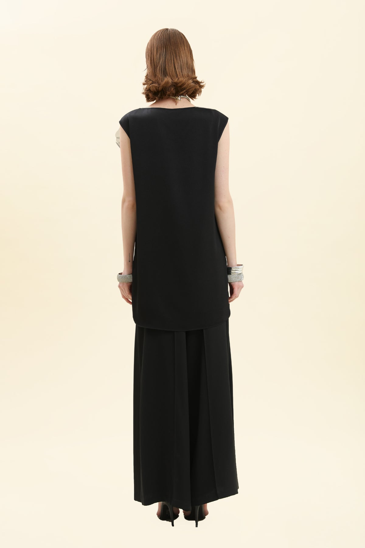 Floral Appliqué & Organza Embellished Sleeveless Tunic